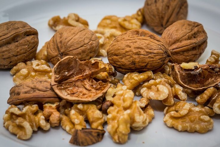 mga walnut upang madagdagan ang potency